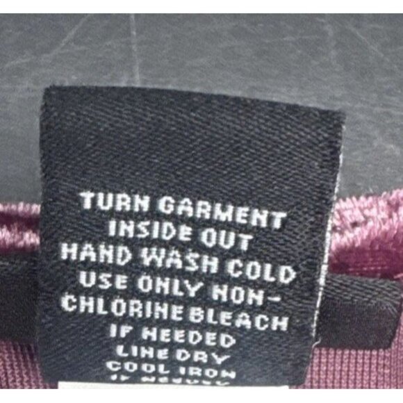 Torrid Womens Plum Crushed Velvet Cold Shoulder Flutter Sleeve Blouse Top M/L 00 - Picture 9 of 9